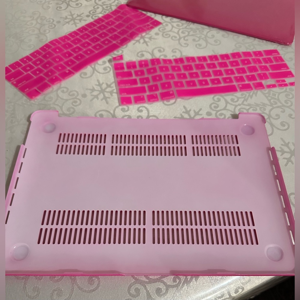 Case and Keyboard Cover - Picture 3 of 9